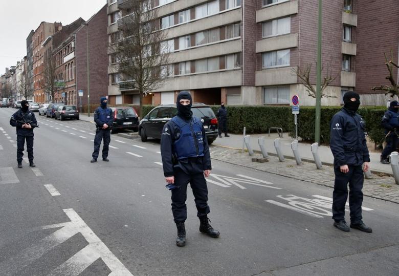 Police conduct a security operation in Molenbeek